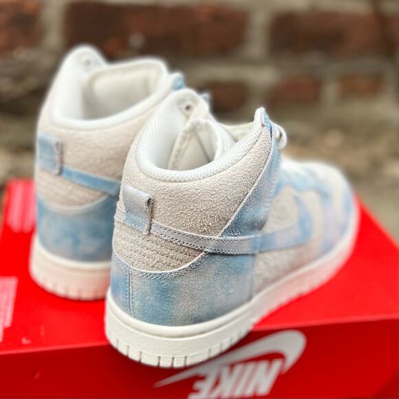 Nike Dunk High Special Edition Celestine Blue Sail Suede Sneaker Womens 5 NEW - Picture 7 of 10